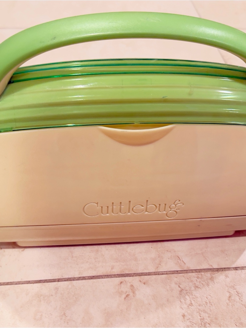 Cuttlebug Embossing and Die-Cutting Machine in Green